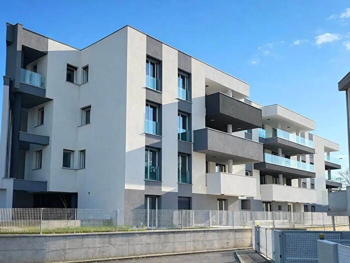 Appartamento quadrilocale in vendita in Via Sanremo, Parma