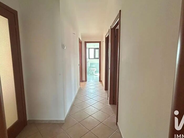 Appartamento con 5 locali in vendita in Via Grotta, San Nicola La Strada