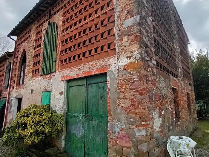 Casa con 6 locali in vendita in Capannori