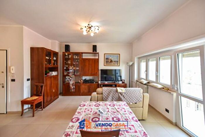 Case in Vendita e in Affitto - 3