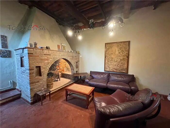 Casa con 5 locali in affitto in Fucecchio
