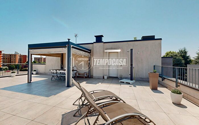 Appartamento con 5 locali in vendita in Via San Rocco, Orbassano