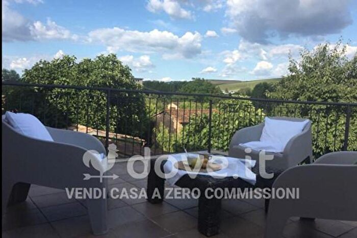 Appartamento quadrilocale in vendita in Via Piave, Montalcino