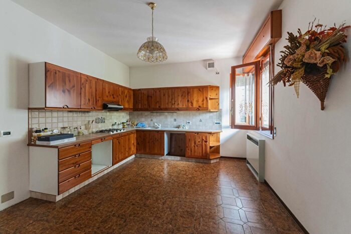 Casa con 6 locali in vendita in Bentini, Malalbergo