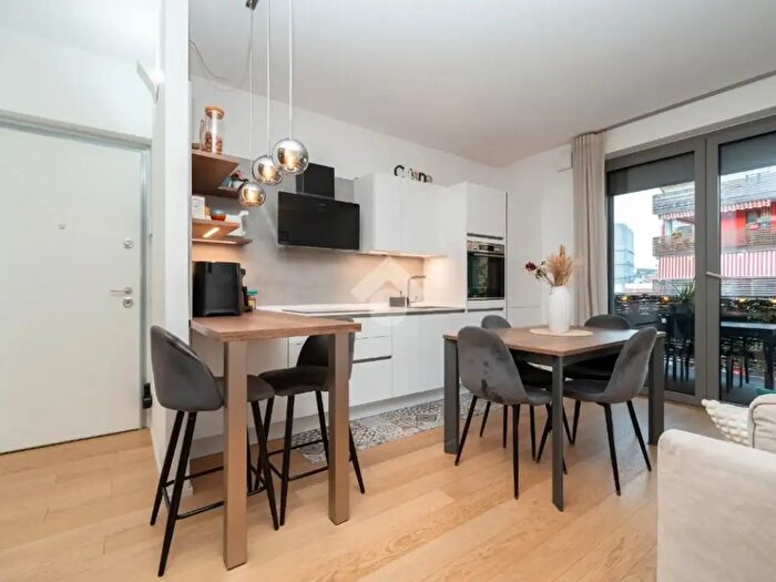 Appartamento quadrilocale in vendita in Via Morozzo, Torino