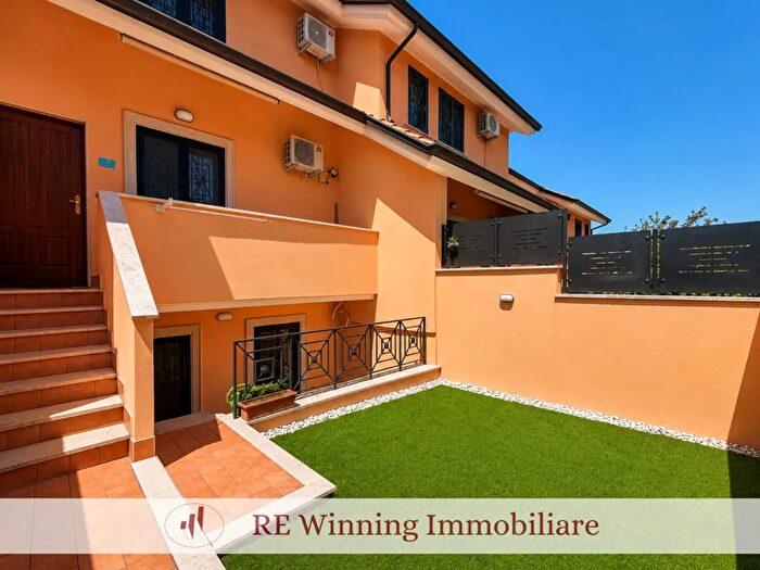 Casa quadrilocale in vendita in Via Giuseppe Todeschini, Roma