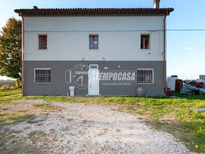 Casa con 8 locali in vendita in Via Argini Nord, Crevalcore