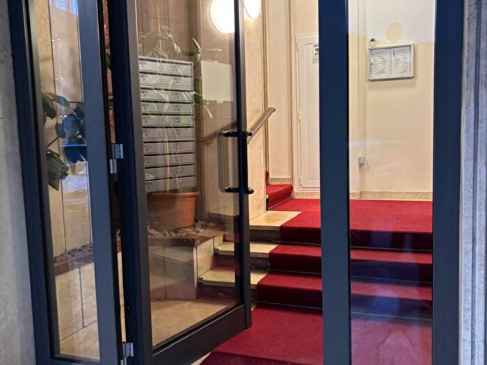 Appartamento trilocale in affitto in Via Derna, Cimiano, Milano