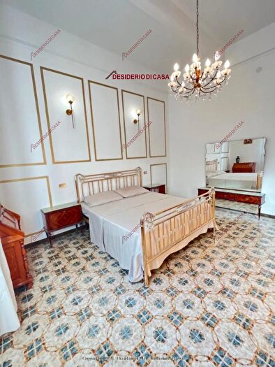 Appartamento trilocale in vendita in Piazzetta dei Bianchi Palermo Pa Italia, Palermo