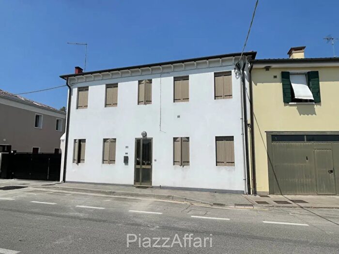 Casa trilocale in vendita in Via fra Zaccaria Tevo, Piove Di Sacco