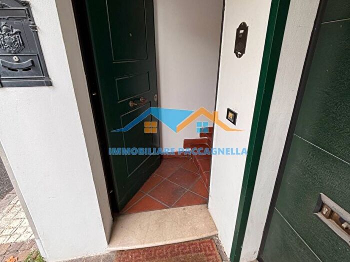 Appartamento trilocale in affitto in Via Giosuè Carducci, Centro, Adria
