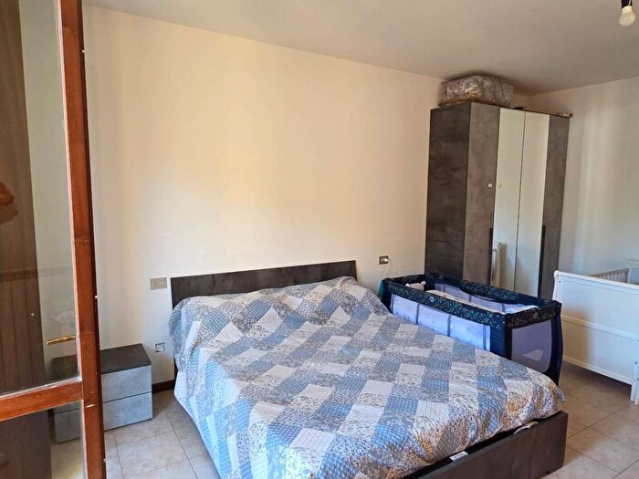 Appartamento bilocale in vendita in Via Clerici, Centro, Erba