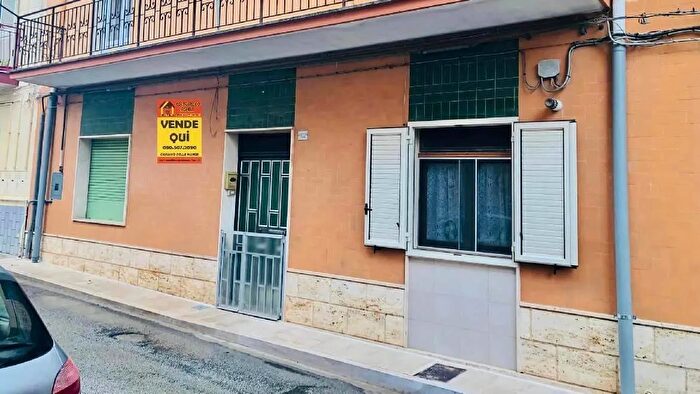 Appartamento trilocale in vendita in Indirizzo Via Trieste, Cassano Delle Murge