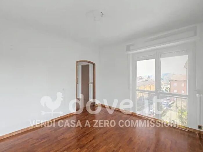 Appartamento trilocale in vendita in Via Alfredo Oriani, Varese