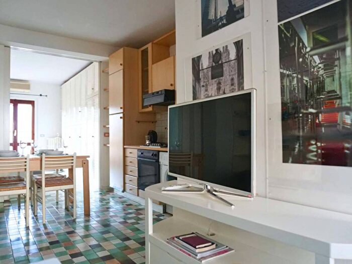 Appartamento bilocale in affitto in Via della Commenda, Quadronno Crocetta, Milano