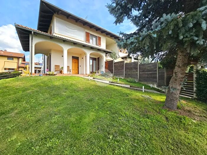 Appartamento bilocale in vendita in Via Giuseppe Ungaretti, Rondissone