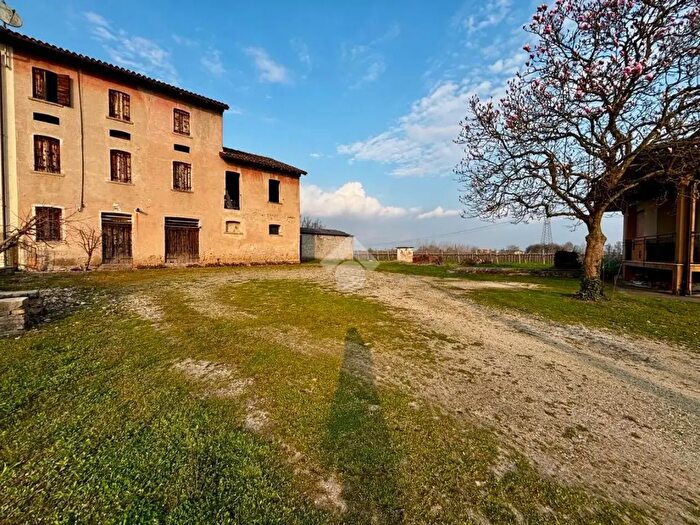 Casa con 5 locali in vendita in Via Molino di Sopra, San Fior