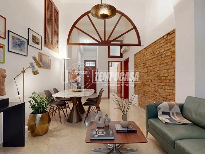 Appartamento bilocale in vendita in Via Dario Tassoni, Mantova