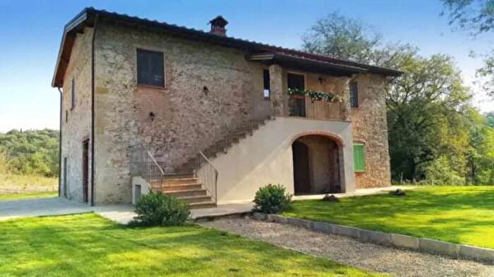 Casa con 6 locali in vendita in Via Pievi, Laterina Pergine Valdarno