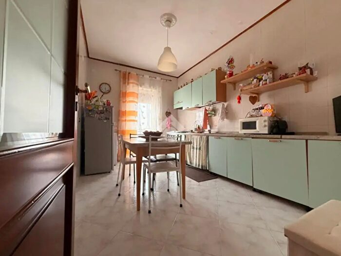 Appartamento trilocale in vendita in Via Napoli, Mugnano Di Napoli