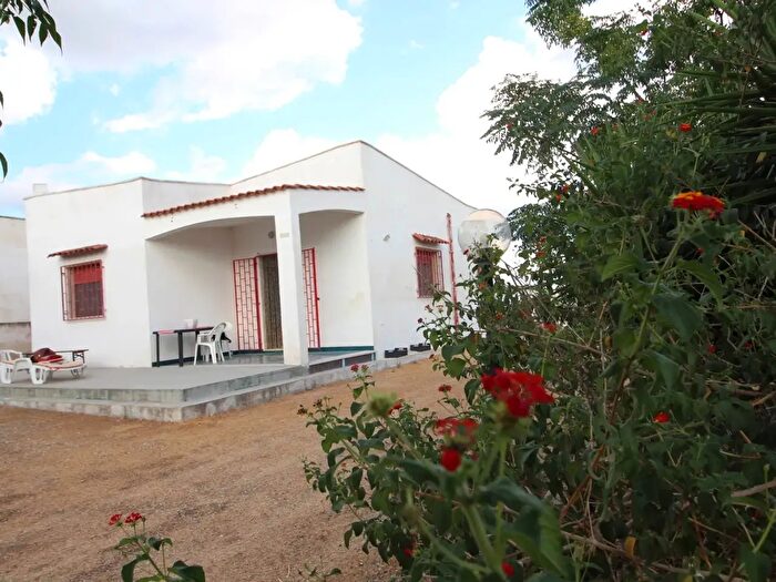 Casa trilocale in vendita in Via della Scorcora IV Traversa Snc, Manduria
