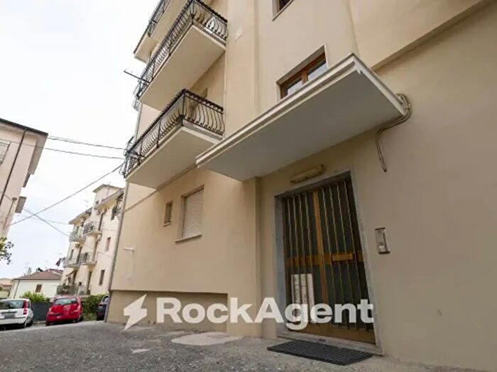 Appartamento trilocale in vendita in Via Aquileia, Catanzaro