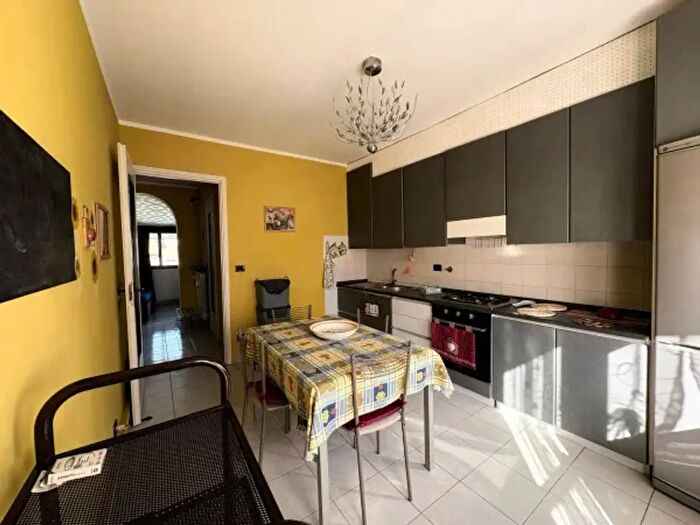 Appartamento quadrilocale in affitto in Via Trinità, Torino
