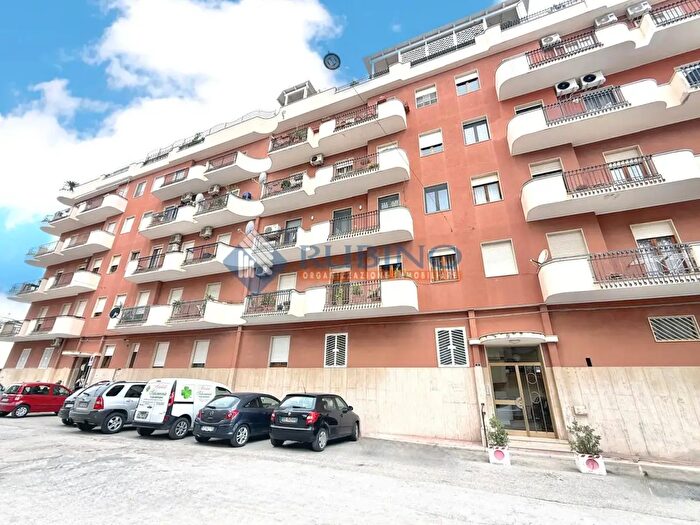 Appartamento quadrilocale in vendita in Via Ugo La Malfa, Trani