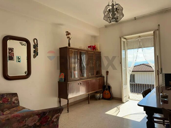 Appartamento con 6 locali in vendita in Via Annunziata, Scapoli