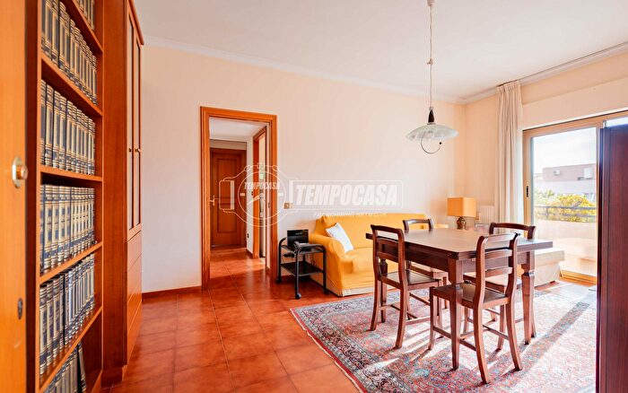 Appartamento bilocale in vendita in Via Fiume delle Perle, Roma