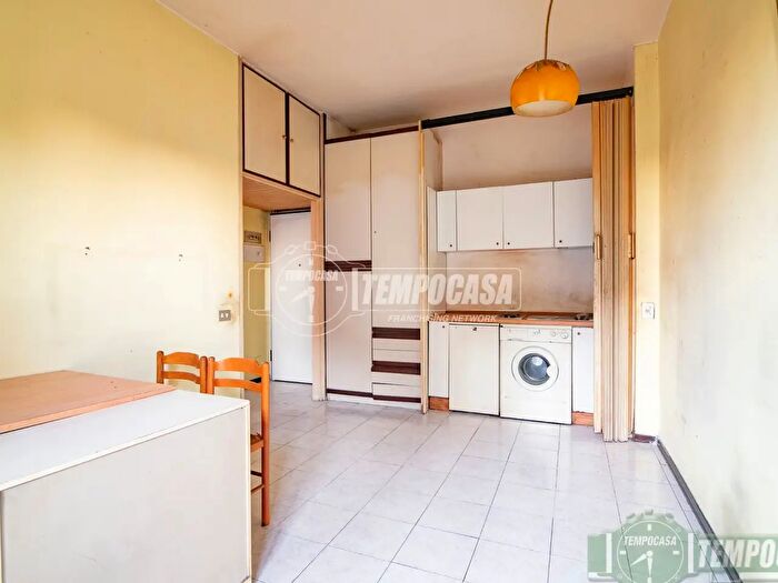 Appartamento monolocale in vendita in Monza