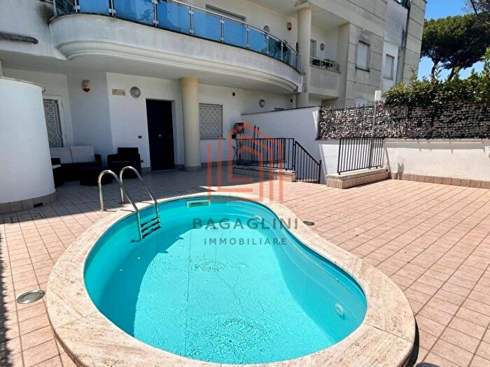 Appartamento trilocale in affitto in Viale della Stazione, Latina Scalo, Latina