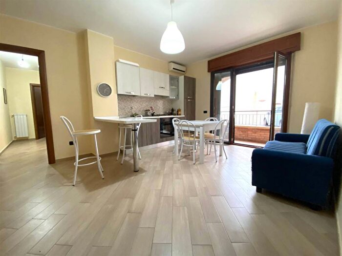 Appartamento trilocale in affitto in Gagliano, Catanzaro