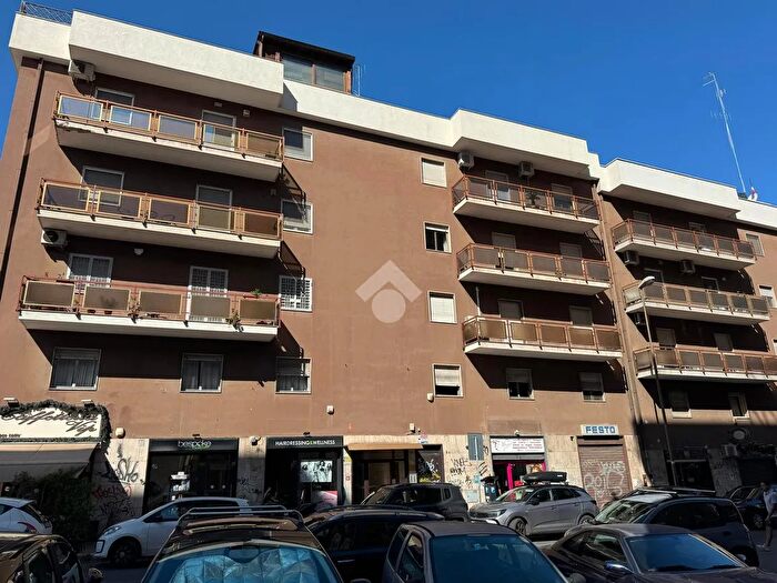 Appartamento quadrilocale in vendita in Via Gaetano Devitofrancesco, Bari