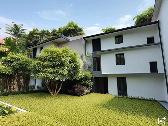 Casa quadrilocale in vendita in Via Angelo Angeli, Tarcento