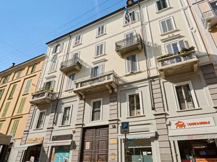 Appartamento bilocale in vendita in Via Paolo Sarpi, Milano