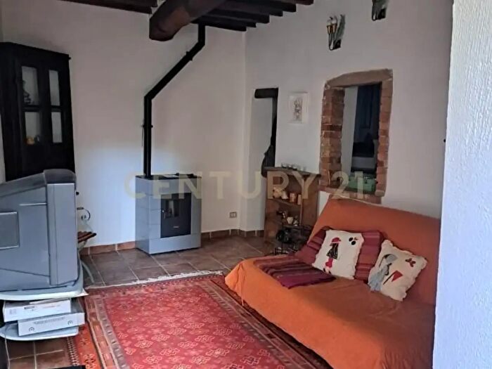 Casa quadrilocale in vendita in La Piazzoletta, Semproniano