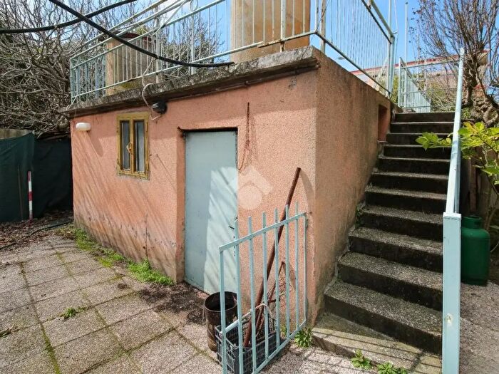 Casa con 6 locali in vendita in Via Filippo Mannocchi Tornabuoni, Fermo