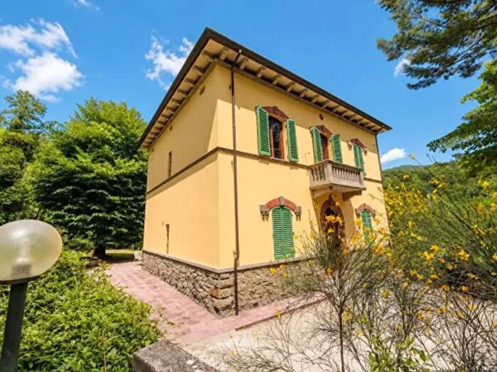 Casa con 6 locali in vendita in Via Giacomo Puccini, Arezzo