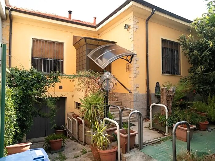 Casa quadrilocale in vendita in Via Rismondo, Torino