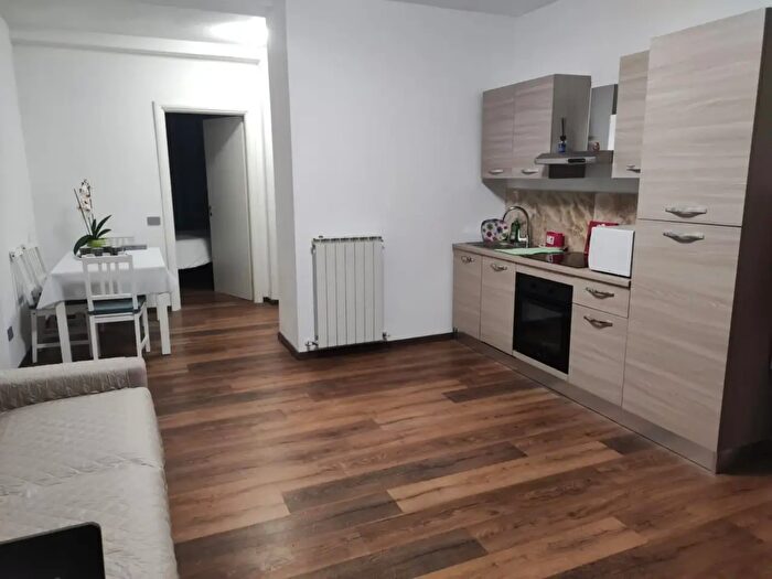 Appartamento bilocale in vendita in Via XXIV Maggio, Siena