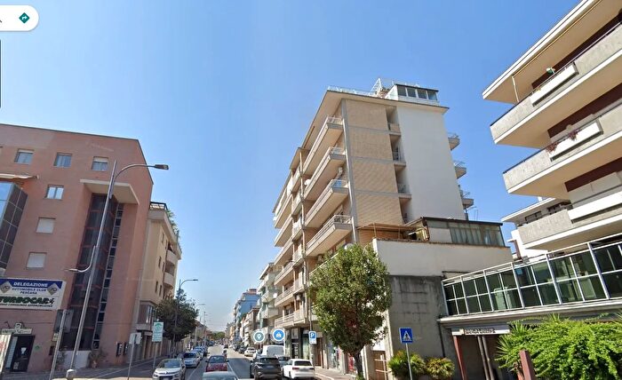 Appartamento con 5 locali in vendita in Corso Umberto I, Montesilvano