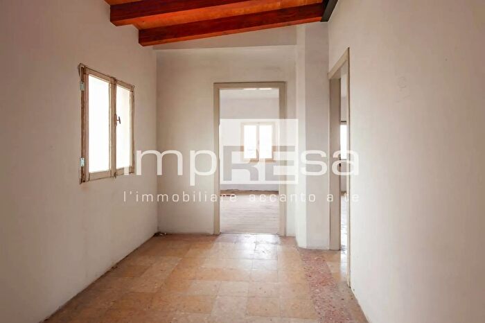 Casa con 7 locali in vendita in Via Postumia, San Biagio Di Callalta