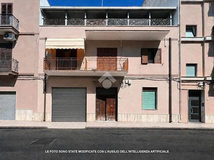Appartamento trilocale in vendita in Via Romolo, Brindisi