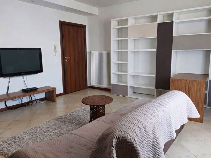 Appartamento bilocale in affitto in Via Aprile, San Giorgio Bigarello