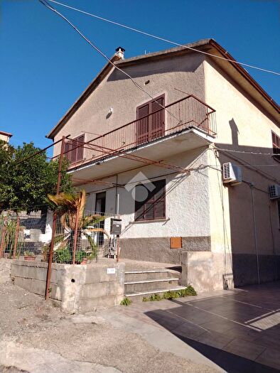 Casa con 5 locali in vendita in Via degli Archi, Minturno