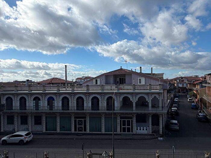 Casa con 6 locali in affitto in Via Don Luigi Sturzo, Centro, San Gregorio di Catania