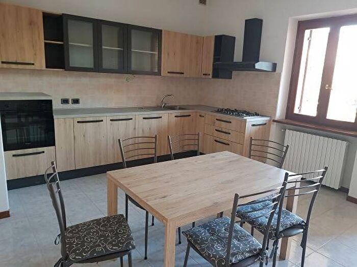 Appartamento con 5 locali in affitto in Centro, San Pietro in Cariano