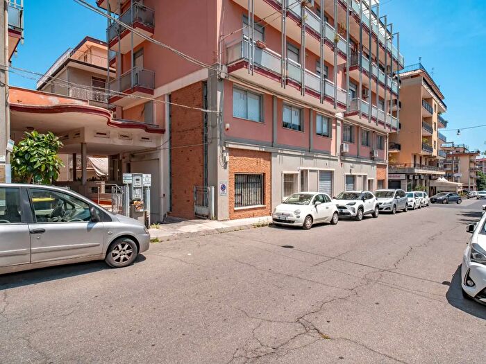 Appartamento quadrilocale in vendita in Quintino Sella, Giarre