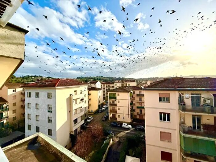 Appartamento con 5 locali in vendita in Via Matteo di Giovanni, Firenze